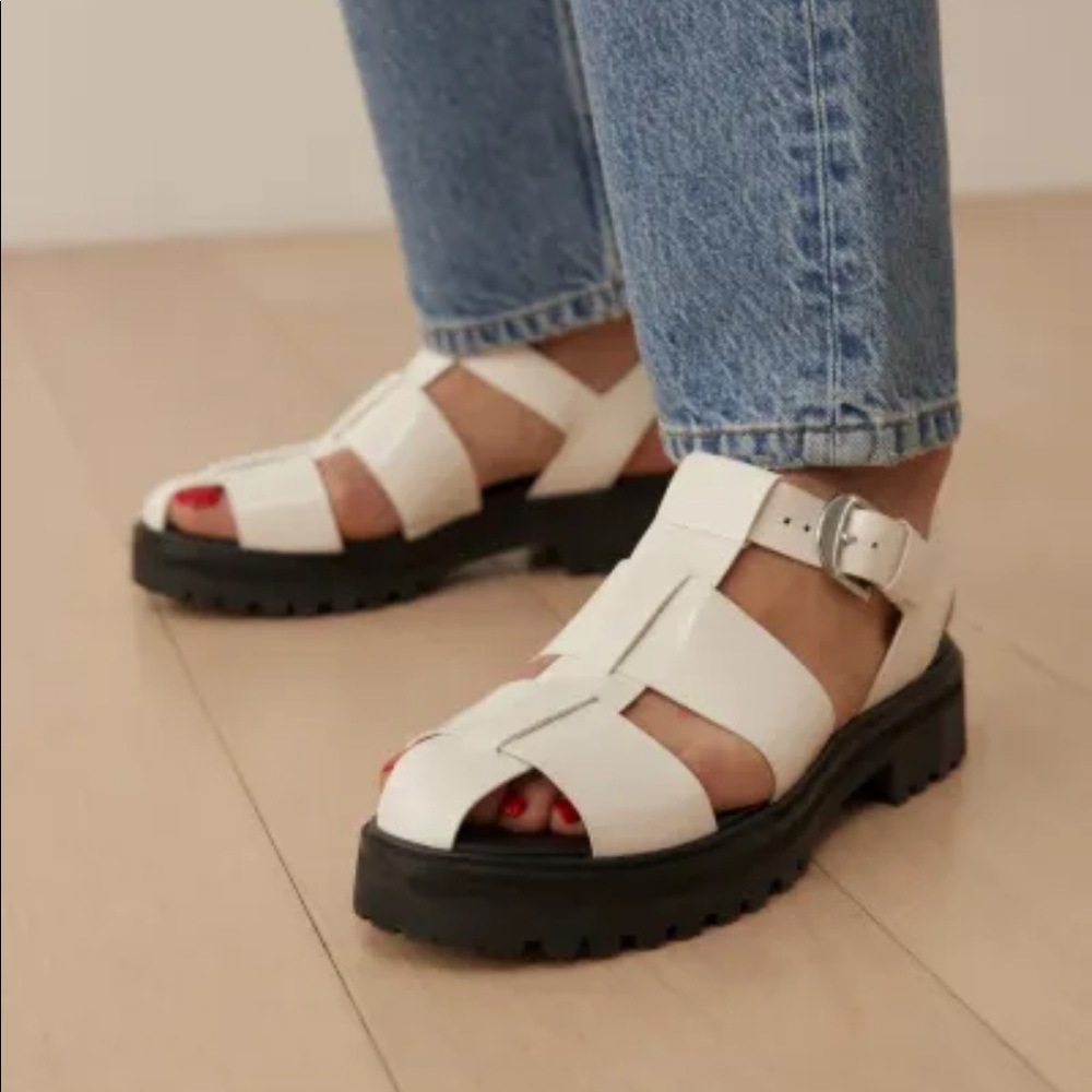 Reformation Andreas Fisherman Sandals white